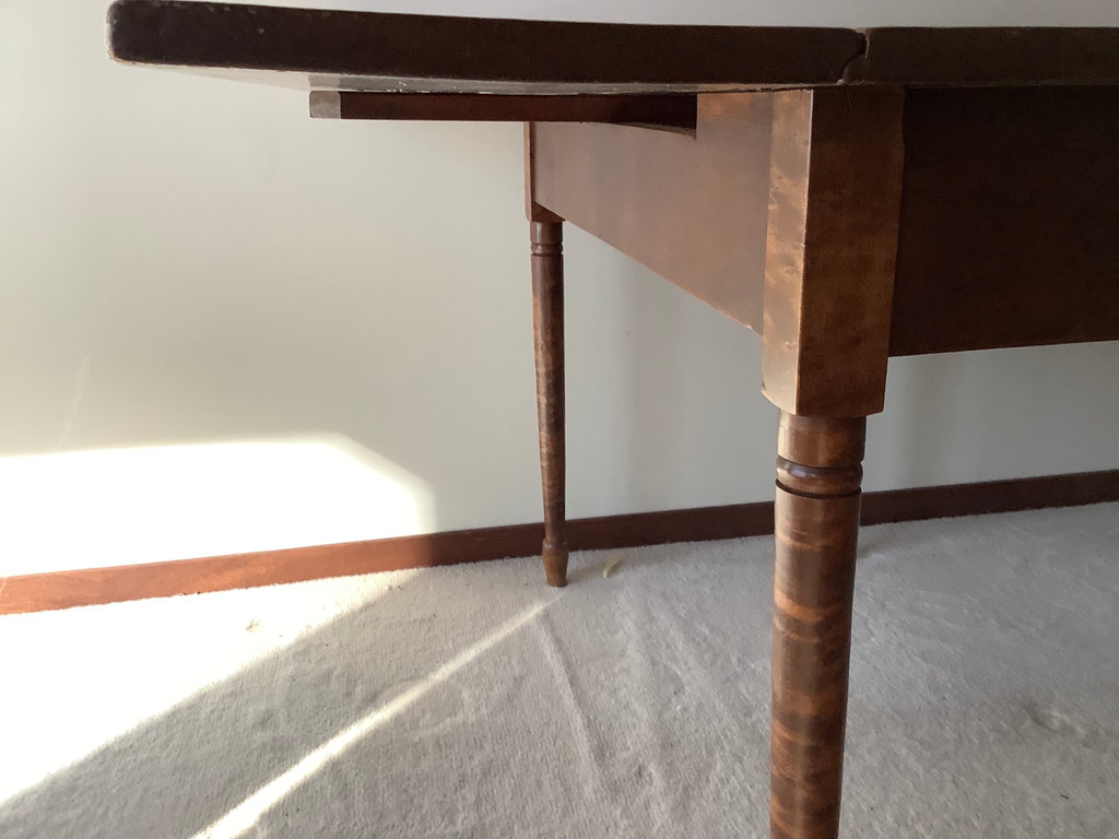 Antique Drop Leaf Table - image 4 of 7