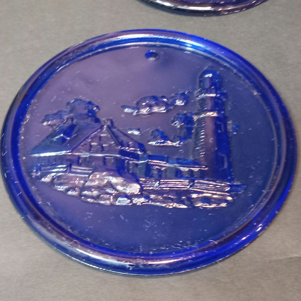 Pressed Glass Suncatchers - image 10 of 11