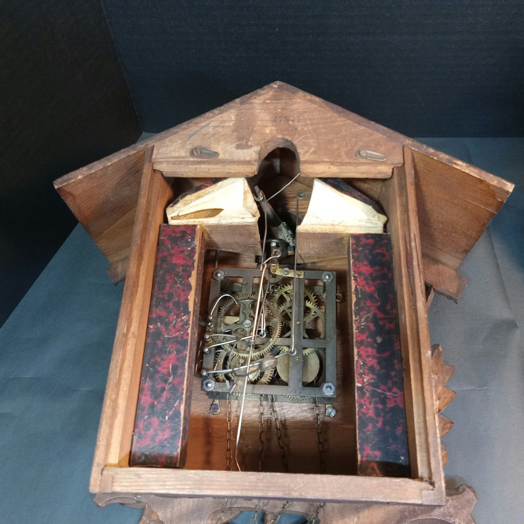 German Cuckoo Clocks - image 5 of 24