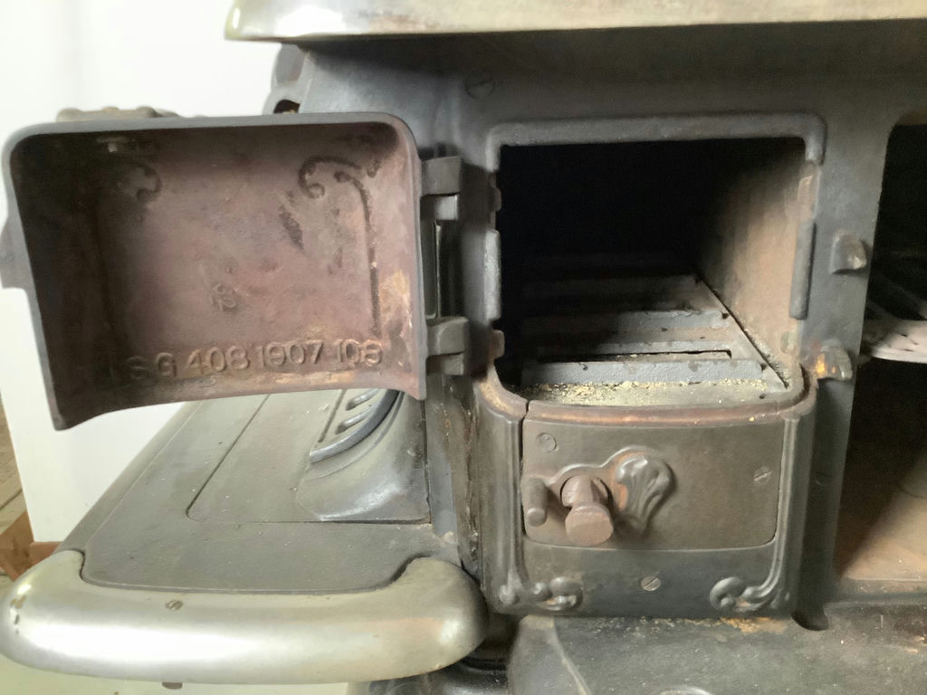 Glenwood Sunny Wood Stove - image 5 of 9