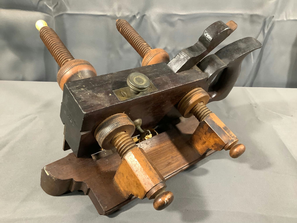 Antique Auburn Tool Co. Trim Plane - image 1 of 8