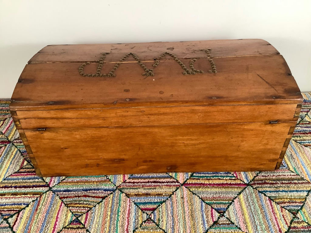 Antique Keepsake Trunk - image 7 of 8