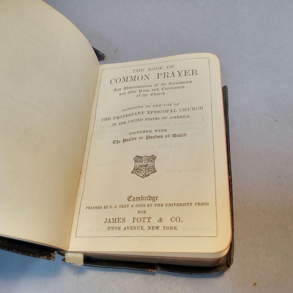 Antique Bibles - image 14 of 35