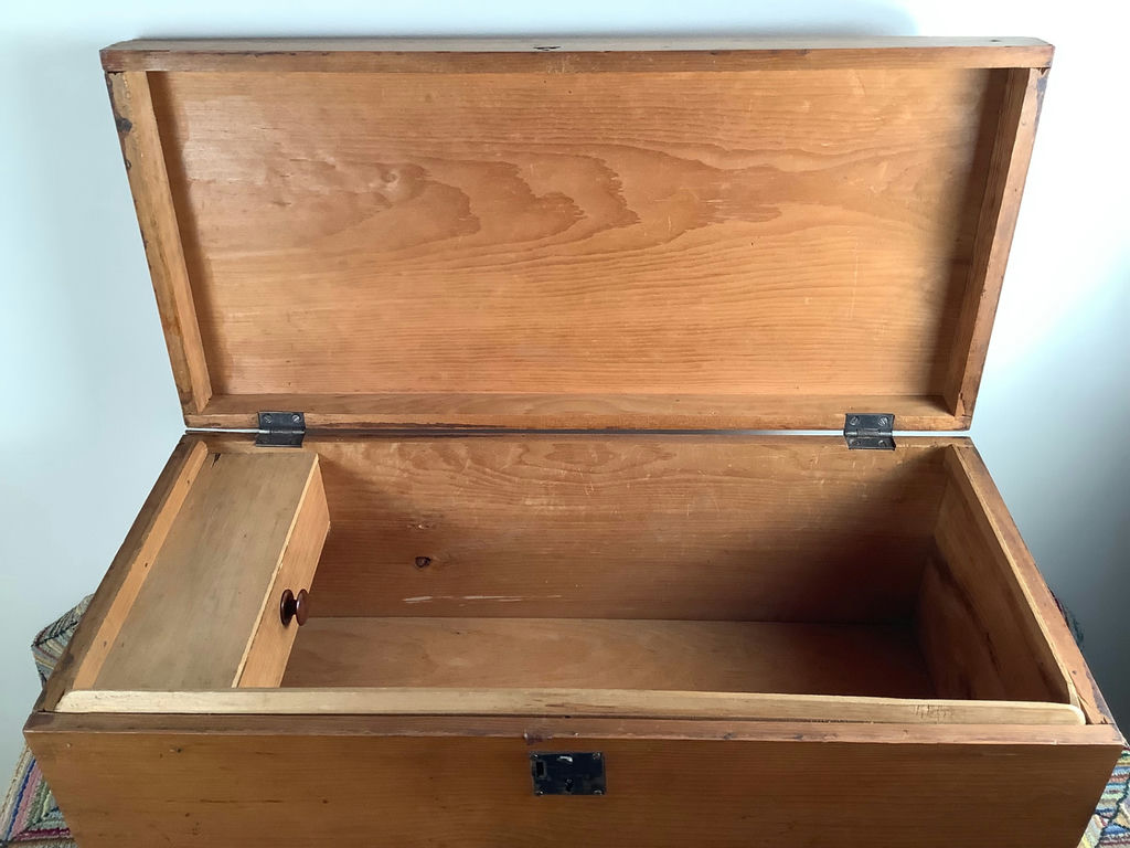 Antique Jewelry/Keepsake Box - image 3 of 8