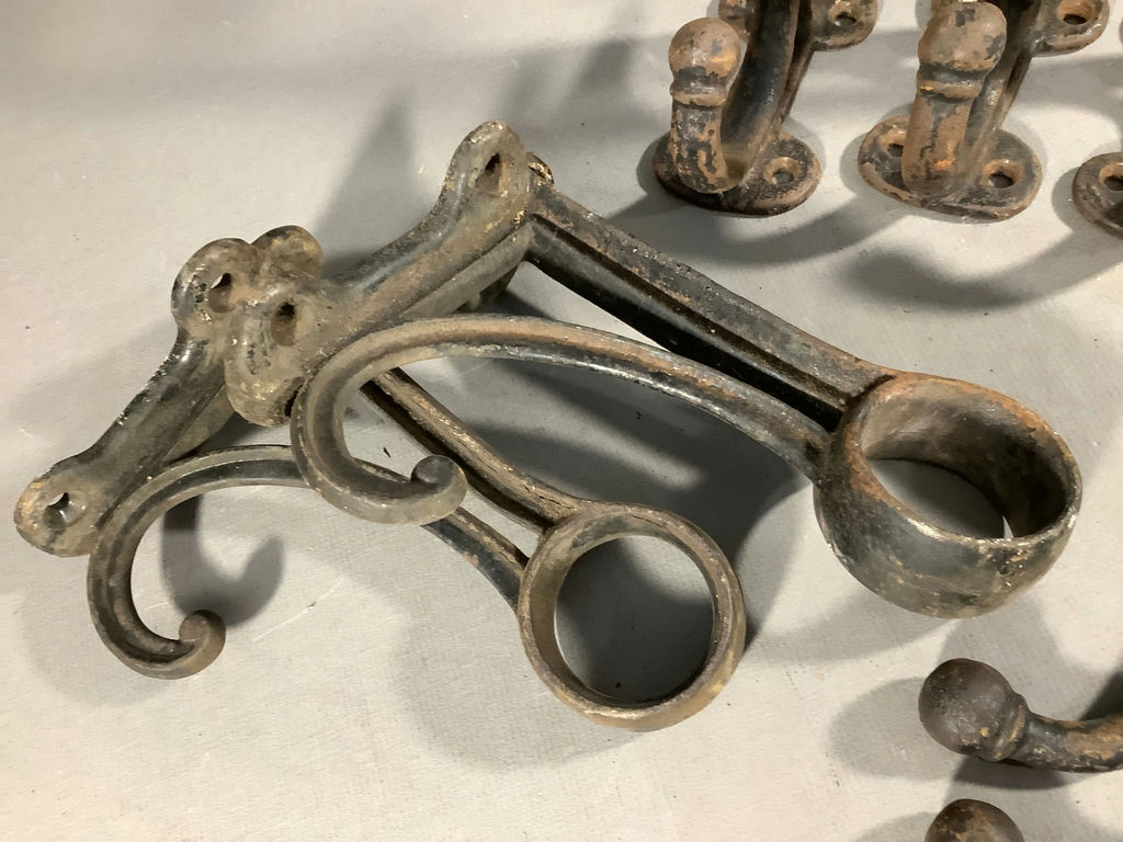 Antique Metal Brackets & Hooks - image 7 of 9