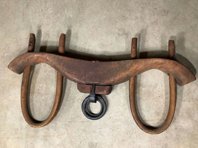Antique Ox Yoke - Image 1 of 5