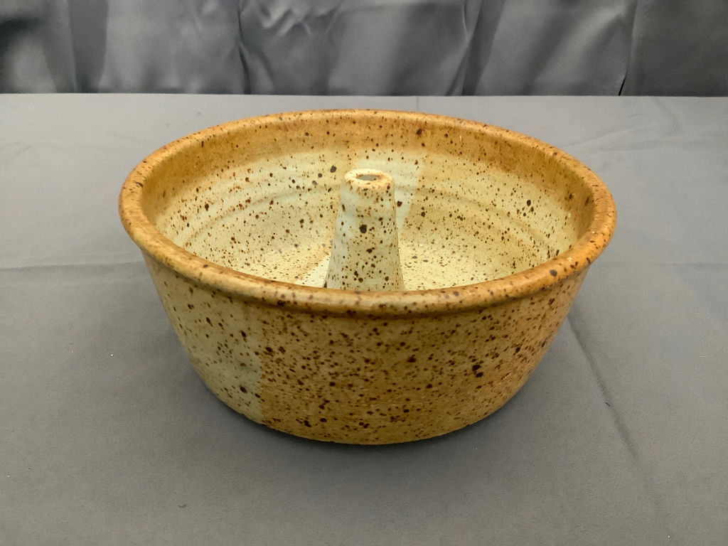 Stoneware - image 12 of 26