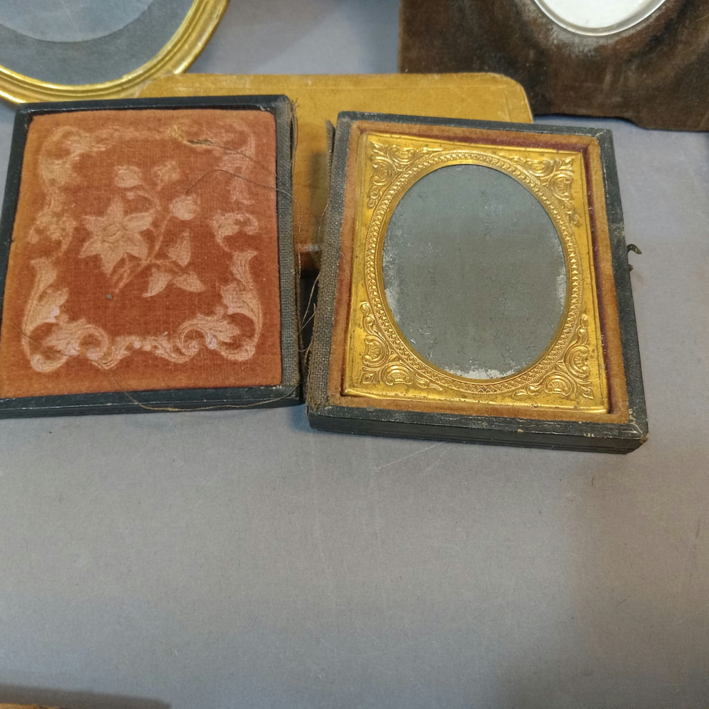 Antique Photos & Mini Diary - image 3 of 32