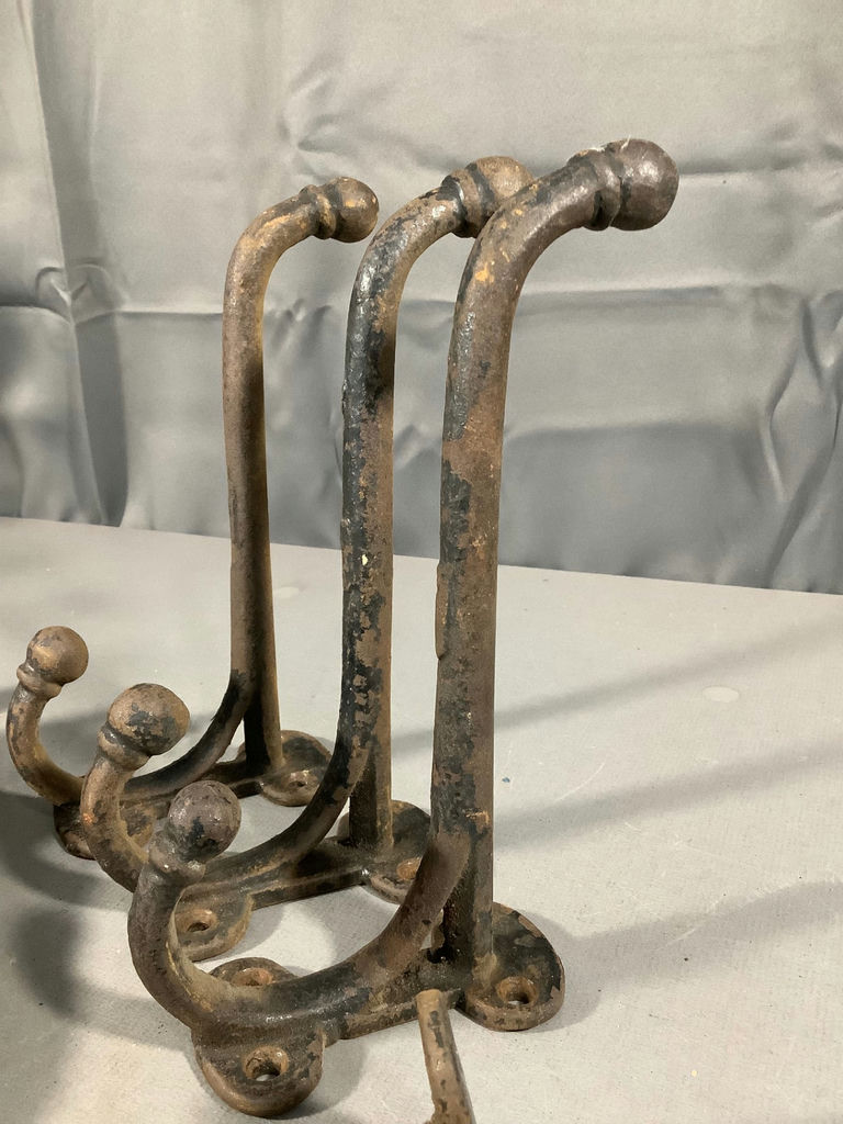Antique Metal Brackets & Hooks - image 8 of 9