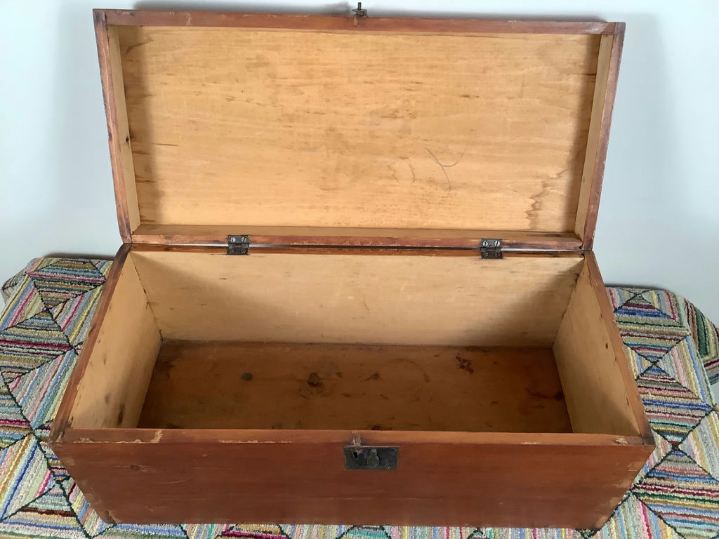 Antique Keepsake Box - image 3 of 6