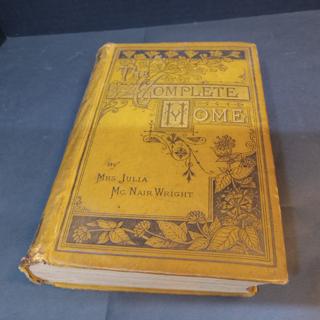 Vintage Kitchen / Light Reading - image 14 of 29