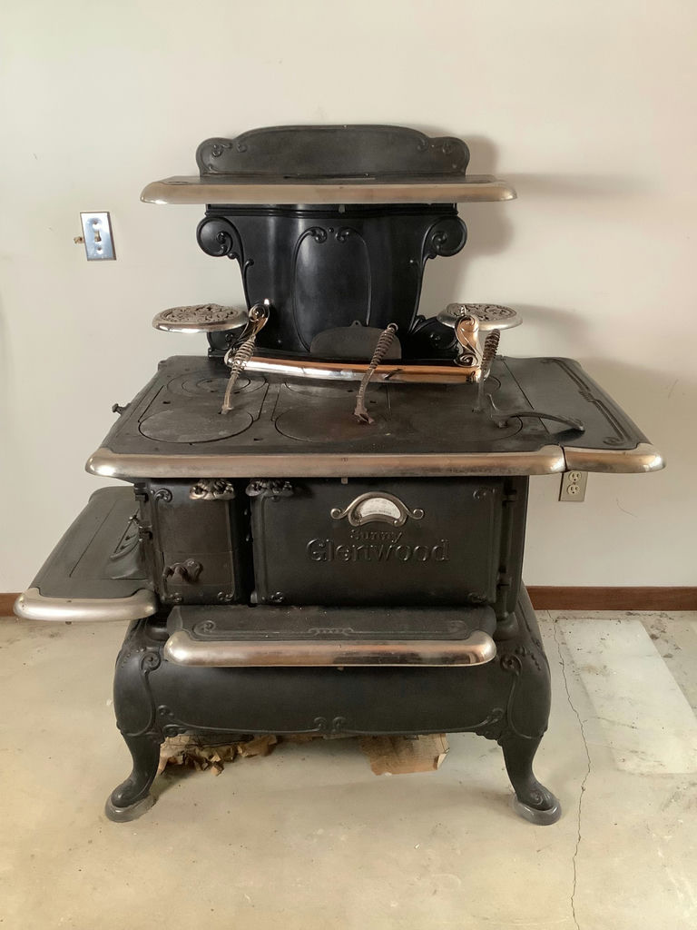 Glenwood Sunny Wood Stove - image 1 of 9