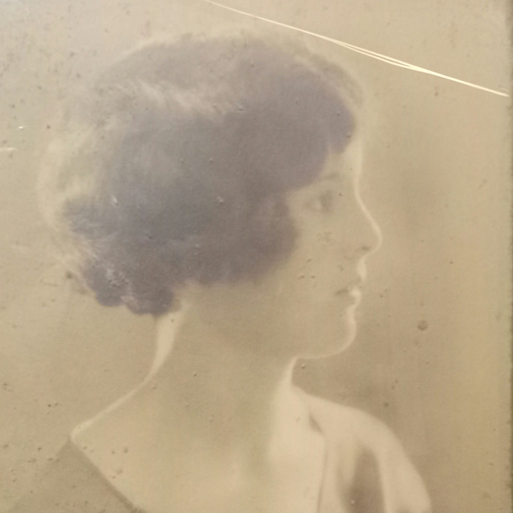 Antique Photos & Mini Diary - image 16 of 32