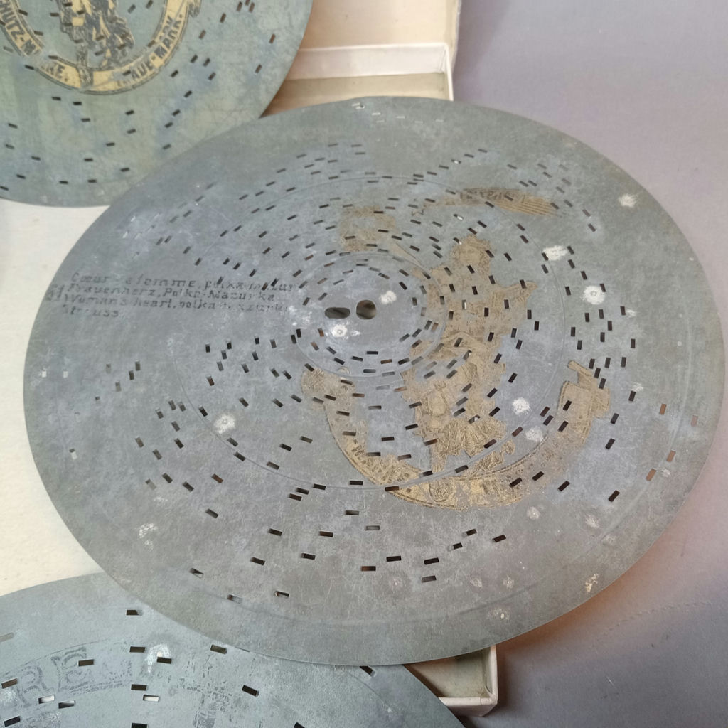 Antique Table Top Polyphone - image 21 of 24