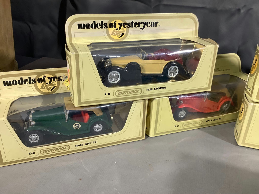 Vintage Model Cars - image 3 of 5