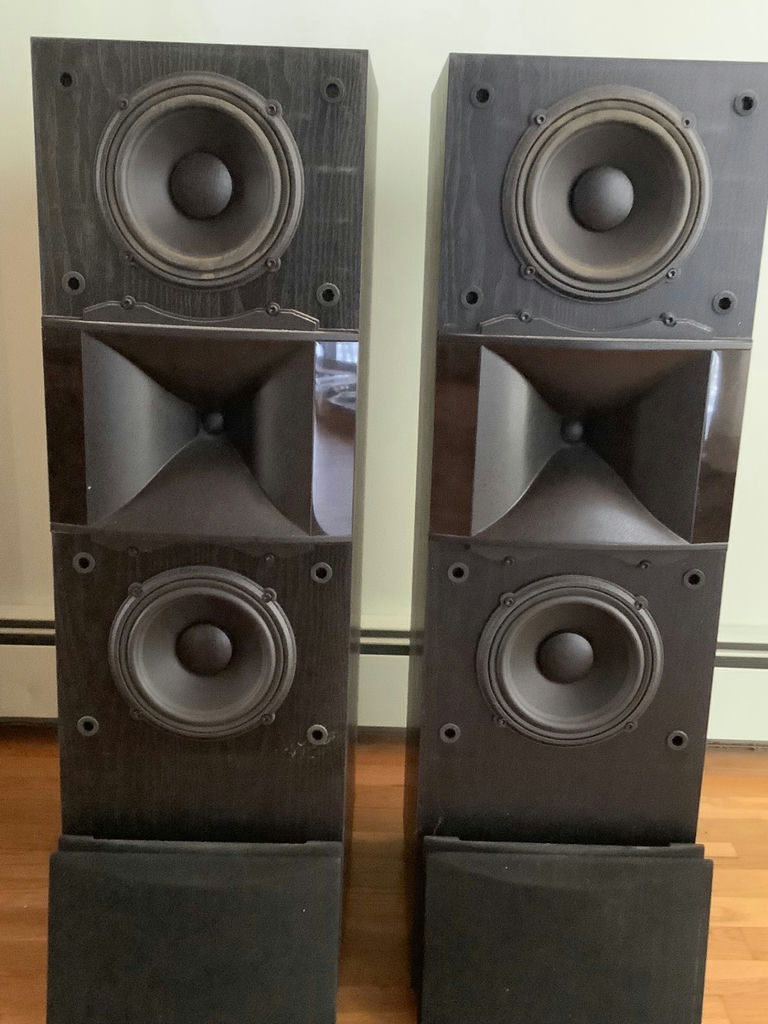 JBL SVA1600 Tower Loudspeakers - image 3 of 5