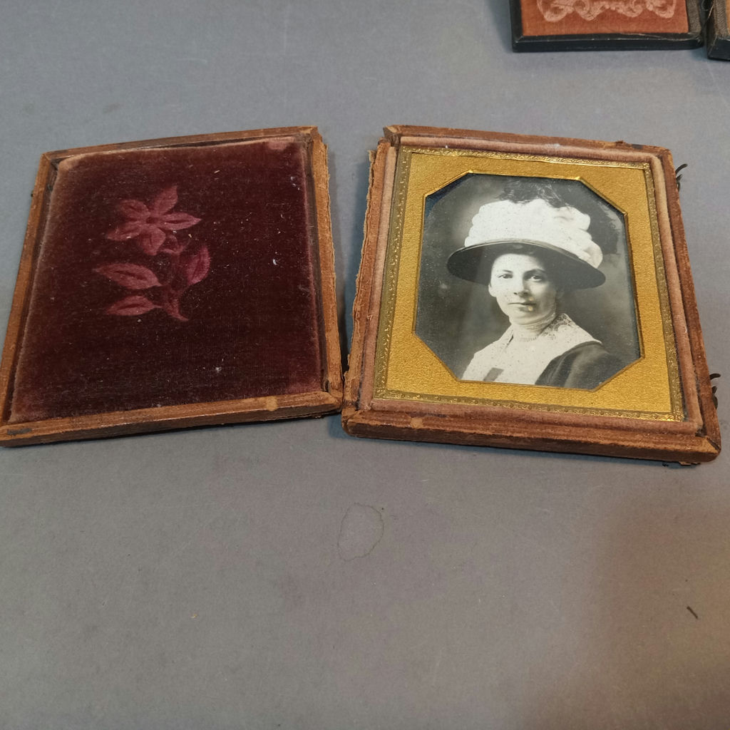 Antique Photos & Mini Diary - image 2 of 32