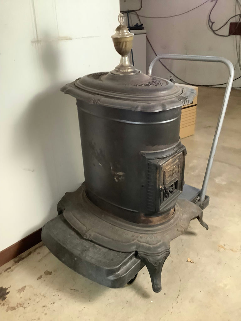 Antique Smith & Anthony Cast Iron Stove - image 2 of 7