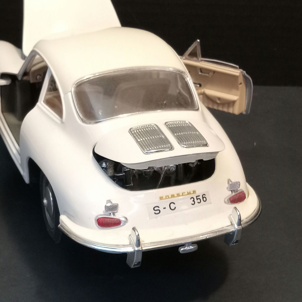 Porsche 356B Models & Ephemera - image 10 of 21