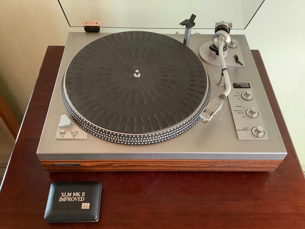 Garrard GT35C Turntable - image 2 of 8