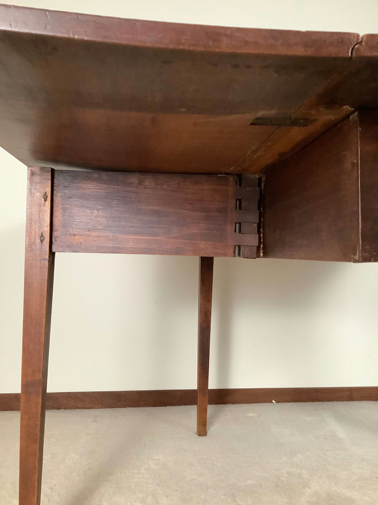 Antique Federal Maple Dining Table - image 3 of 6