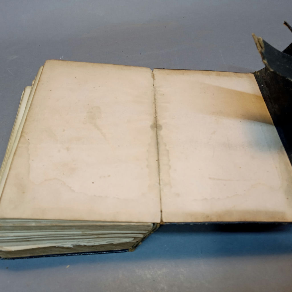 Antique Bibles - image 24 of 35