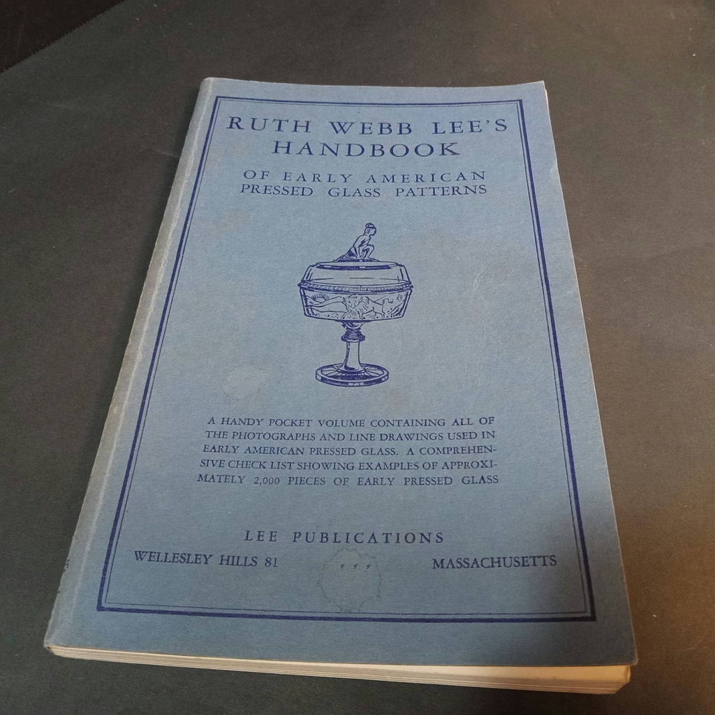For the Love of Antiques: Reference Books - image 2 of 14
