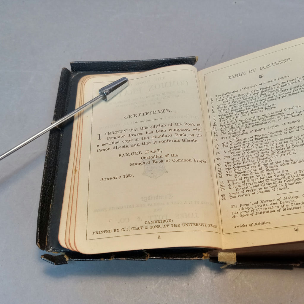 Antique Bibles - image 15 of 35
