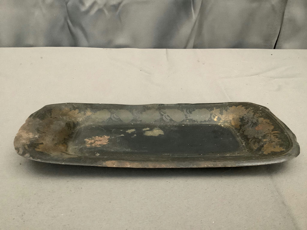 Antique Tin Boxes + Plates - image 9 of 13