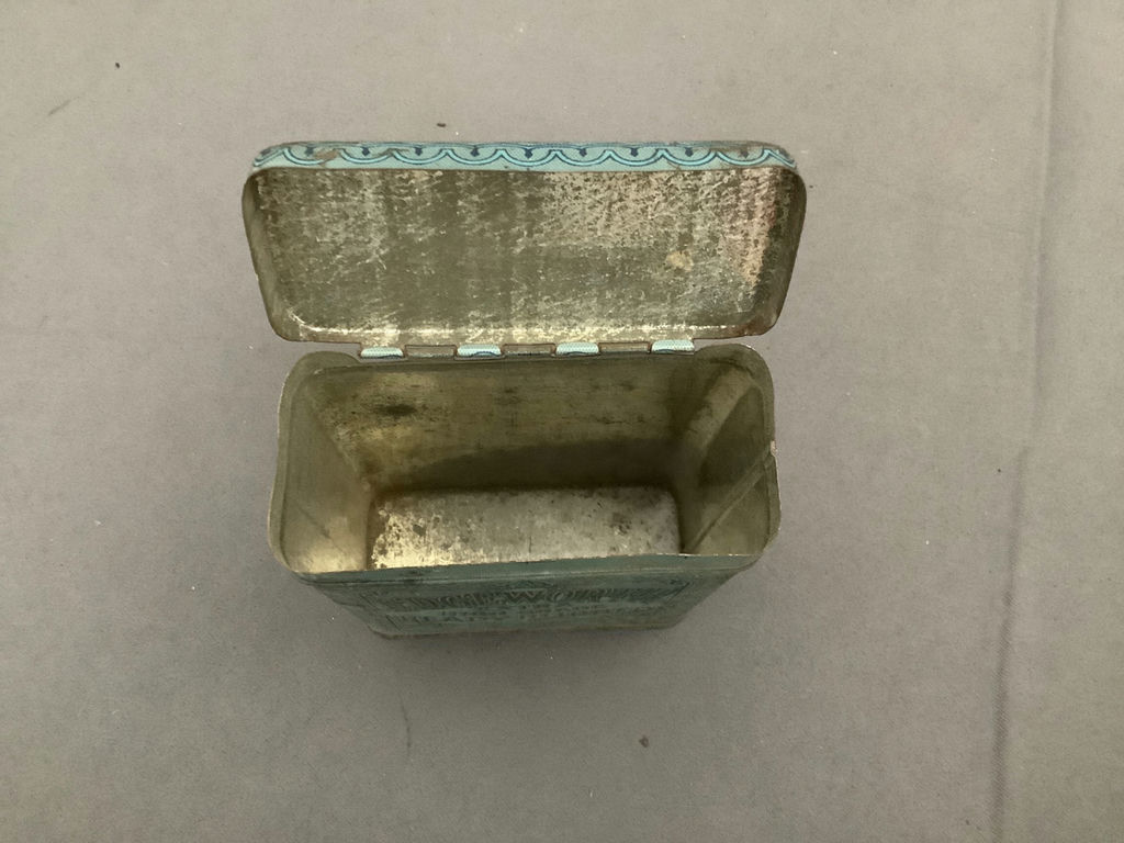 Smokey Containers - image 5 of 10
