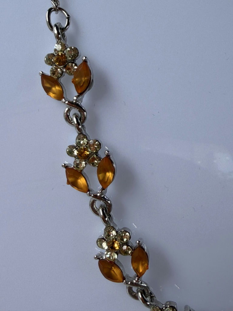 Assorted Fashion Jewelry Sets and Bracelet - image 13 of 17