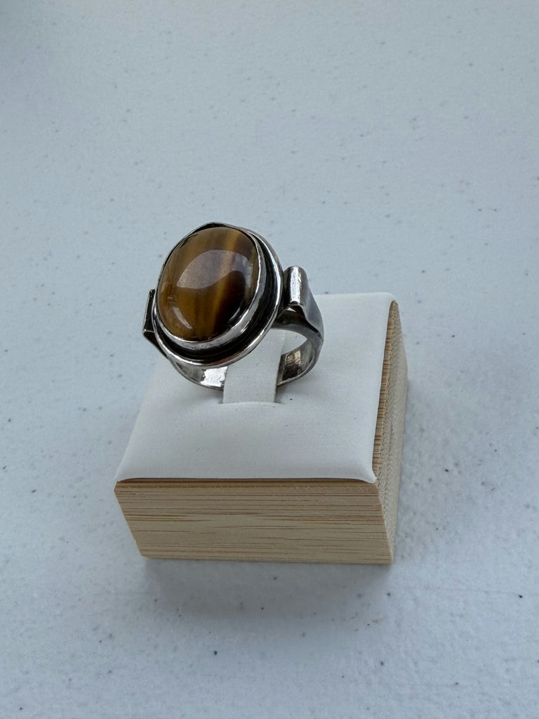Sterling Silver Tiger's Eye Stone Ring - image 7 of 13