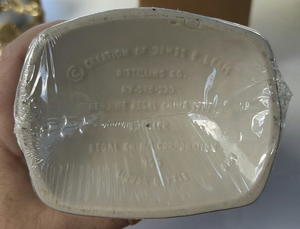 Jim Beam Beaver Valley Club Decanter Bottle - image 5 of 6