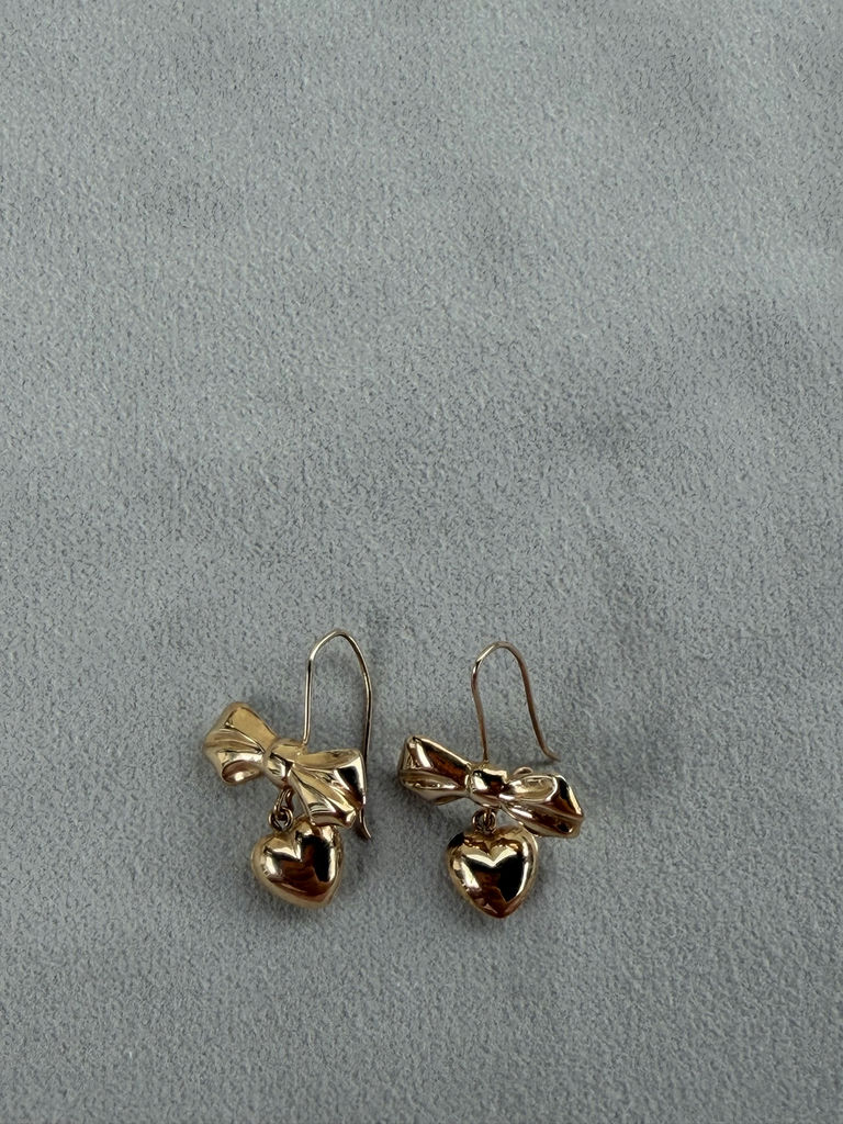 Pair of 10k Gold Bow and Heart Dangle Earrings - image 7 of 8