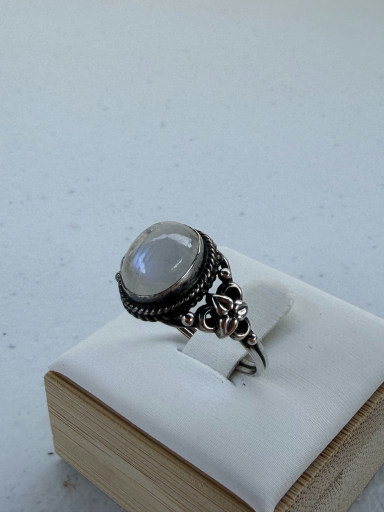 Silver Tone Oval Stone Ring - image 1 of 16