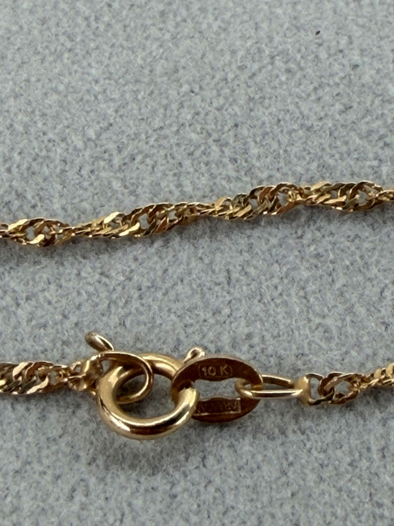 10K Gold Italian Stamped Necklace - image 8 of 11