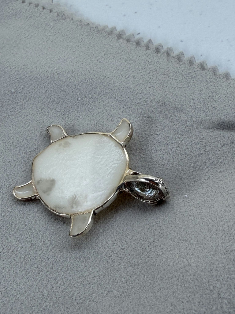 Sterling Silver Turtle Shaped Shell Pendant - image 4 of 9