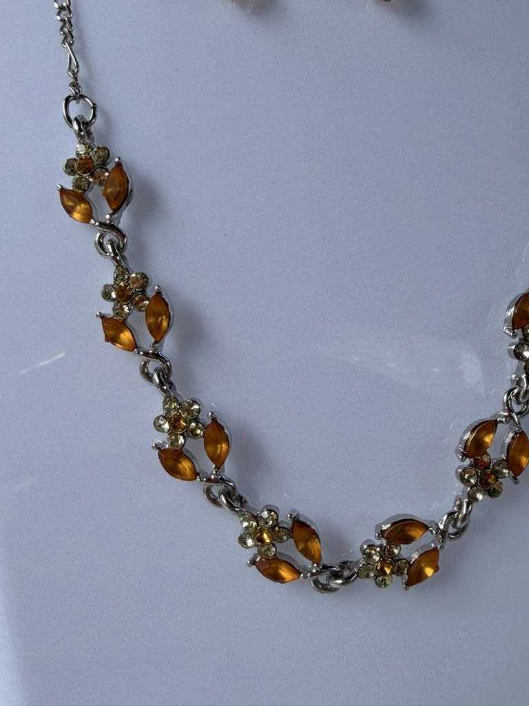Assorted Fashion Jewelry Sets and Bracelet - image 12 of 17