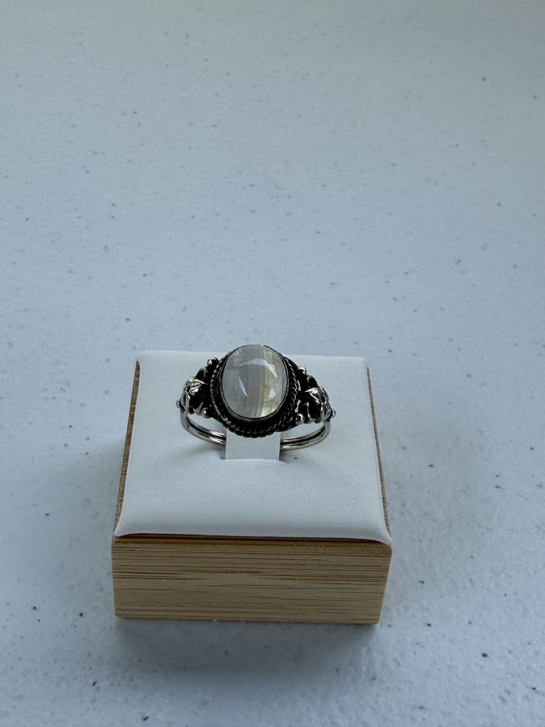 Silver Tone Oval Stone Ring - image 7 of 16