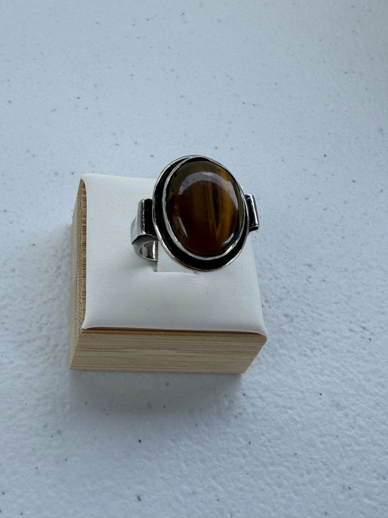 Sterling Silver Tiger's Eye Stone Ring - image 1 of 13