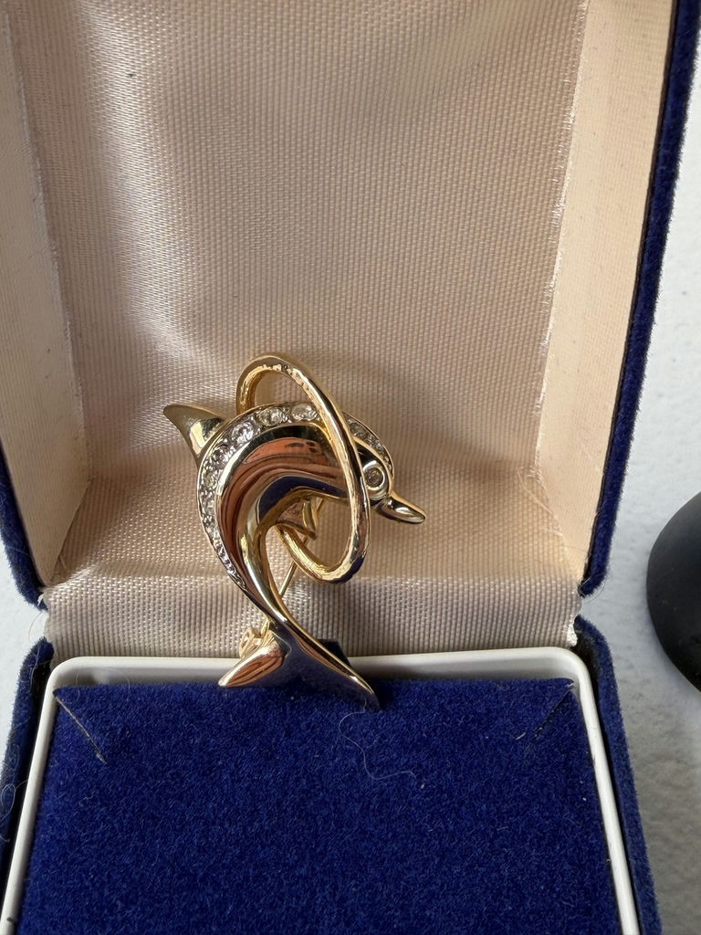 Assorted Dolphin-Themed Jewelry and Pewter Pin - image 6 of 10