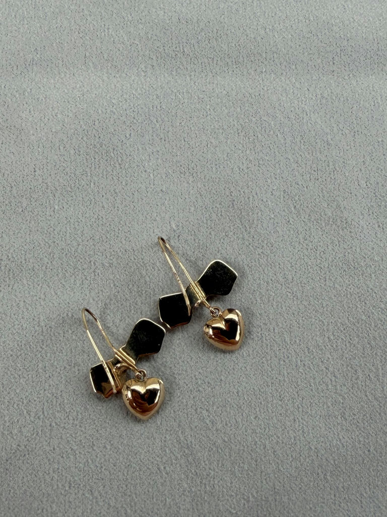 Pair of 10k Gold Bow and Heart Dangle Earrings - image 4 of 8