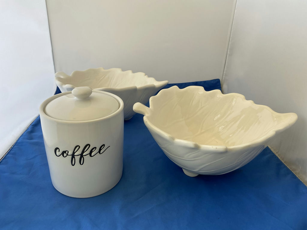 2 Large Leaf Shaped Snack Bowls and a Stoneware Coffee Crock - image 1 of 9