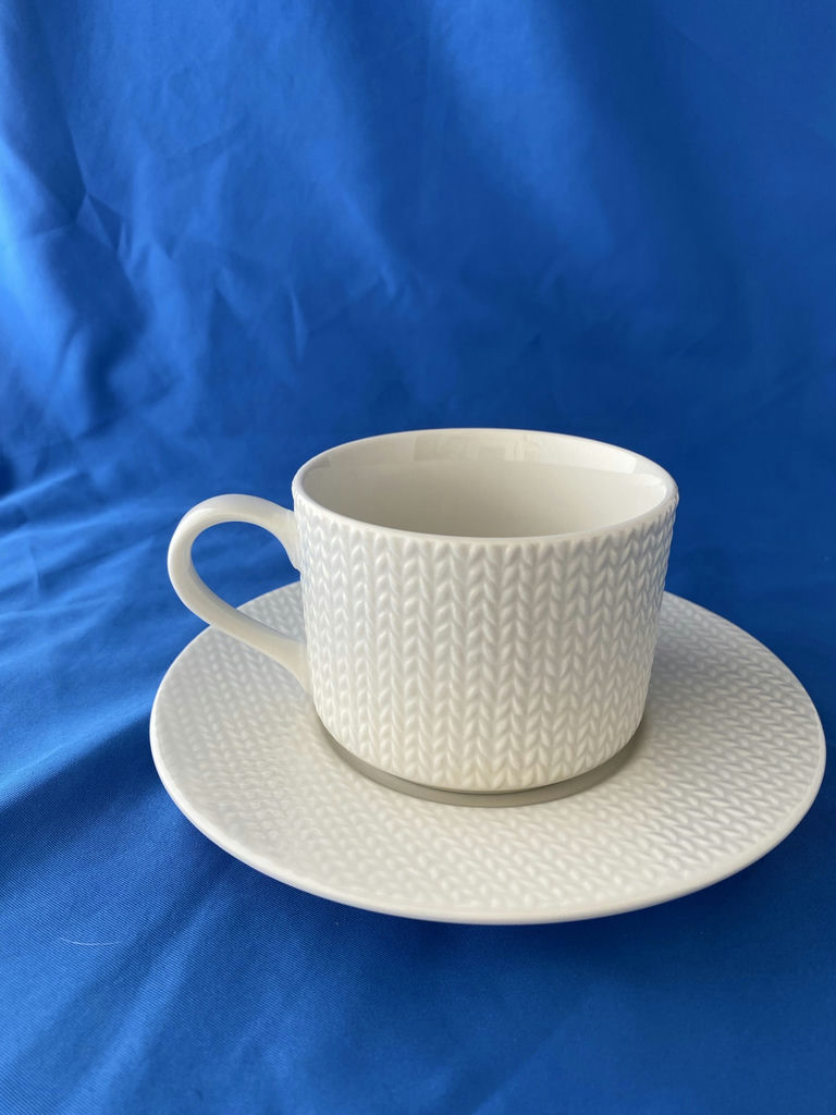 Coffee pot with 2 cups and saucers Alpine White - image 12 of 15