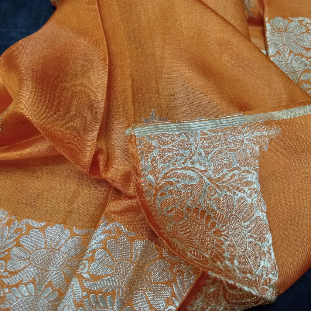 Vintage Accessories in Reds/Oranges/Blues - image 19 of 25