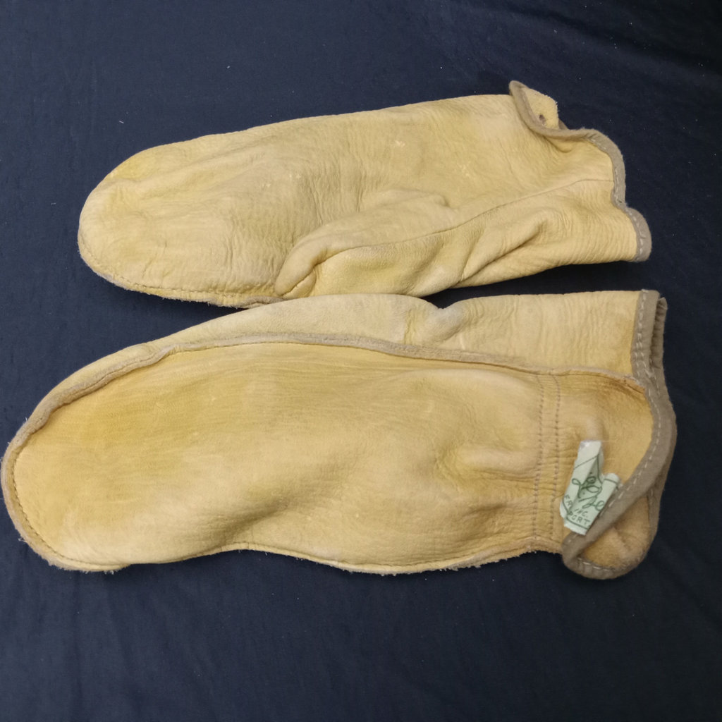 Vintage Leather Accessories - image 2 of 21