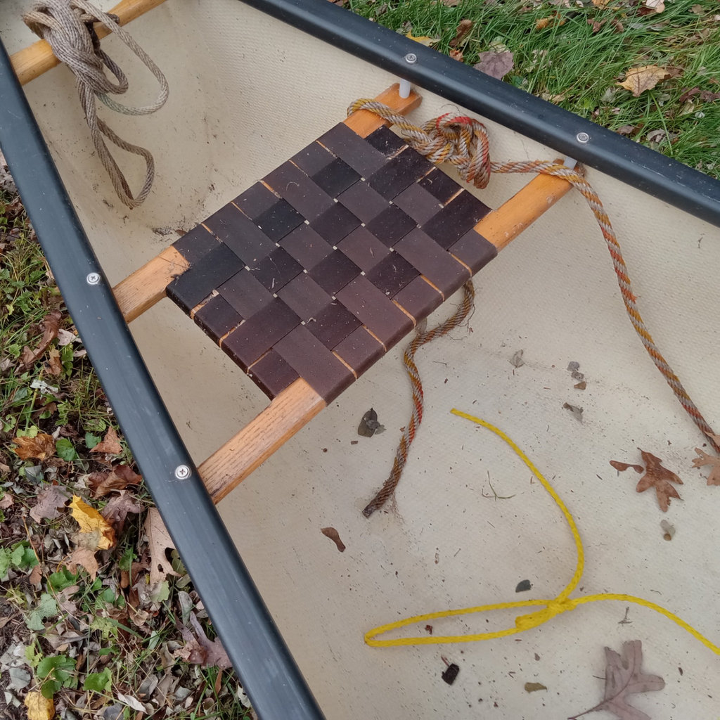 Northern Paddler Sportster 15 Canoe - image 8 of 19