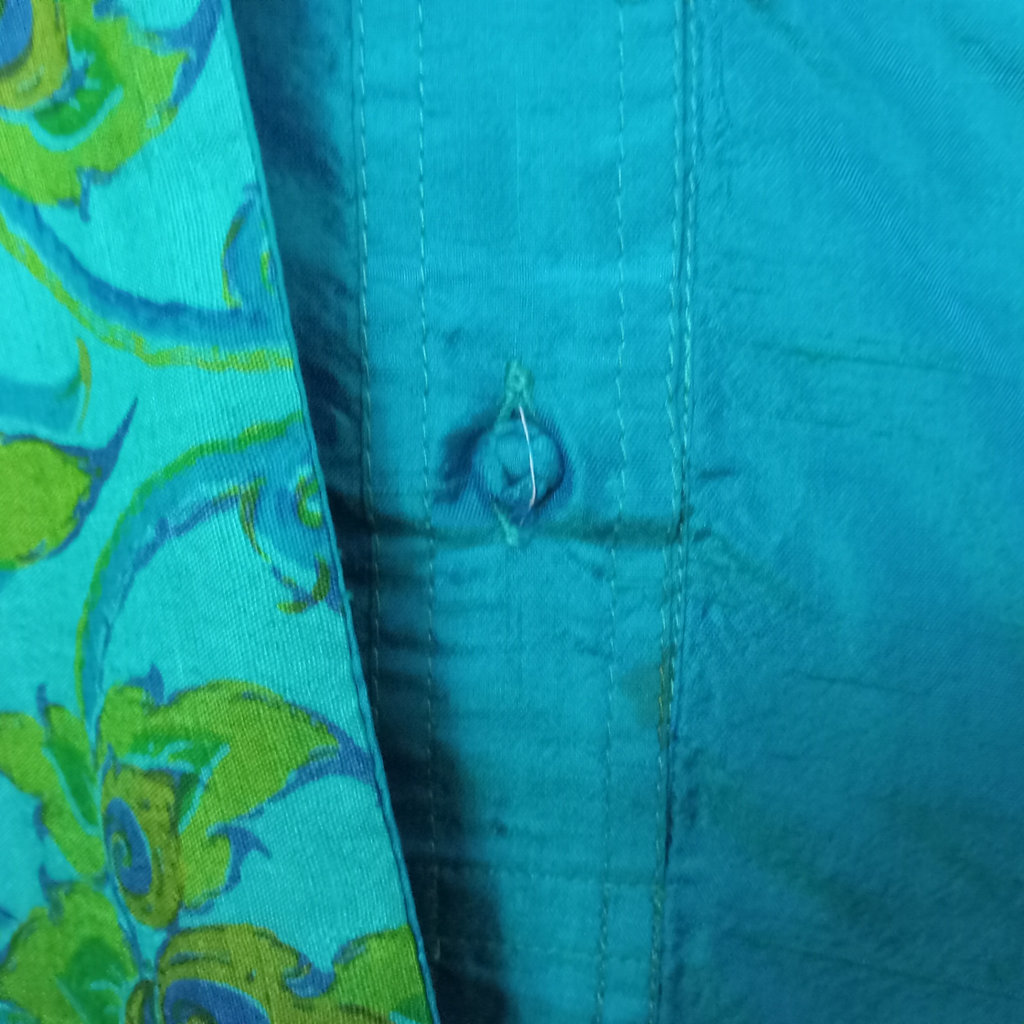 Thai Silk Formal Attire - image 11 of 16