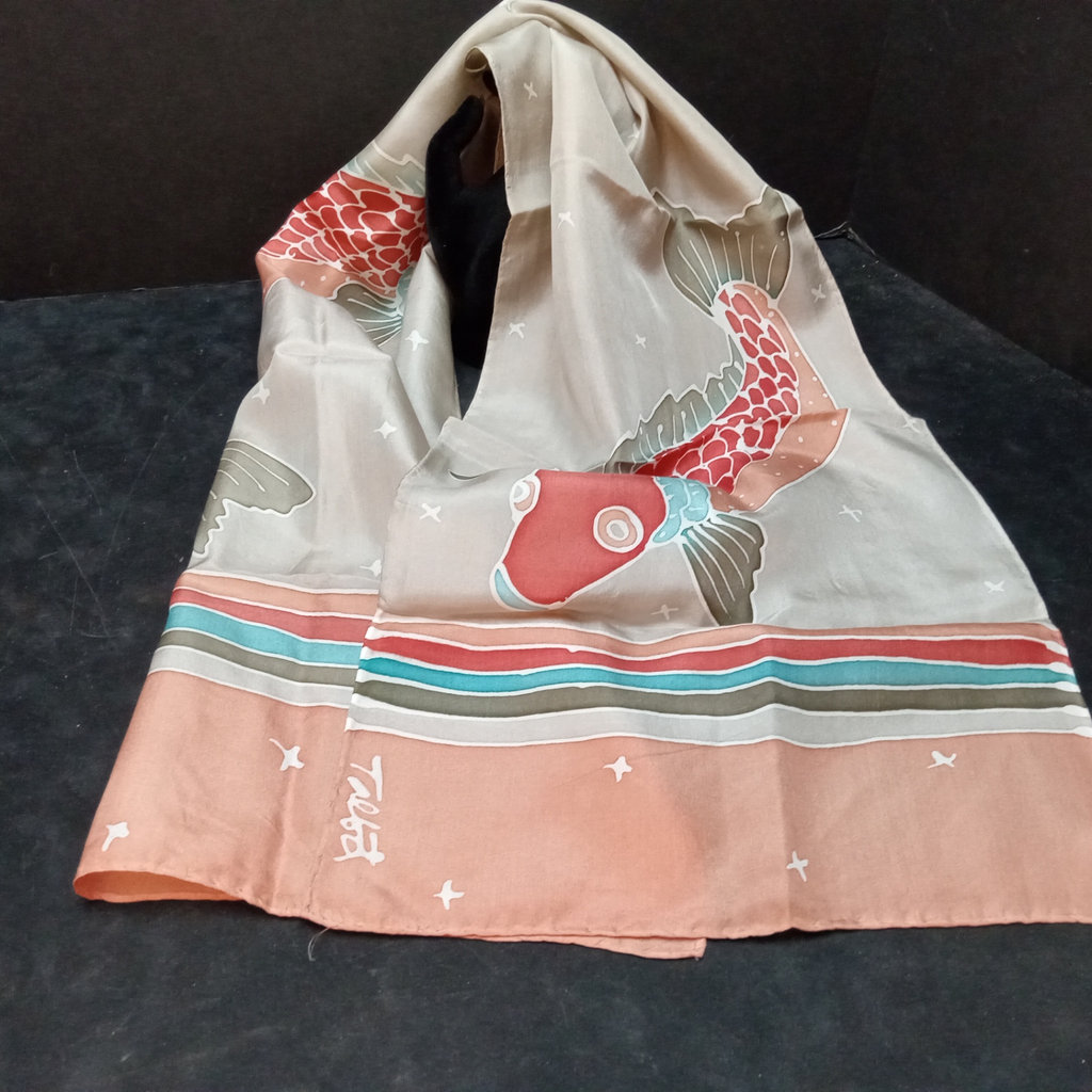 Vintage Accessories in Reds/Oranges/Blues - image 14 of 25