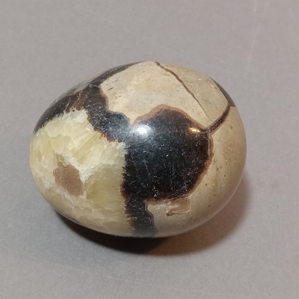 Mineral Spheres & Eggs - image 8 of 21